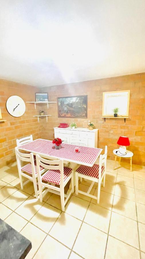 Colorful And Happy Apartment Sukosan - With Parking מראה חיצוני תמונה