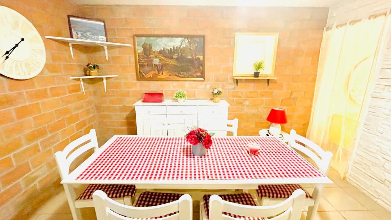 Colorful And Happy Apartment Sukosan - With Parking מראה חיצוני תמונה