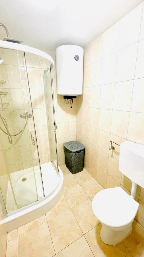 Colorful And Happy Apartment Sukosan - With Parking מראה חיצוני תמונה