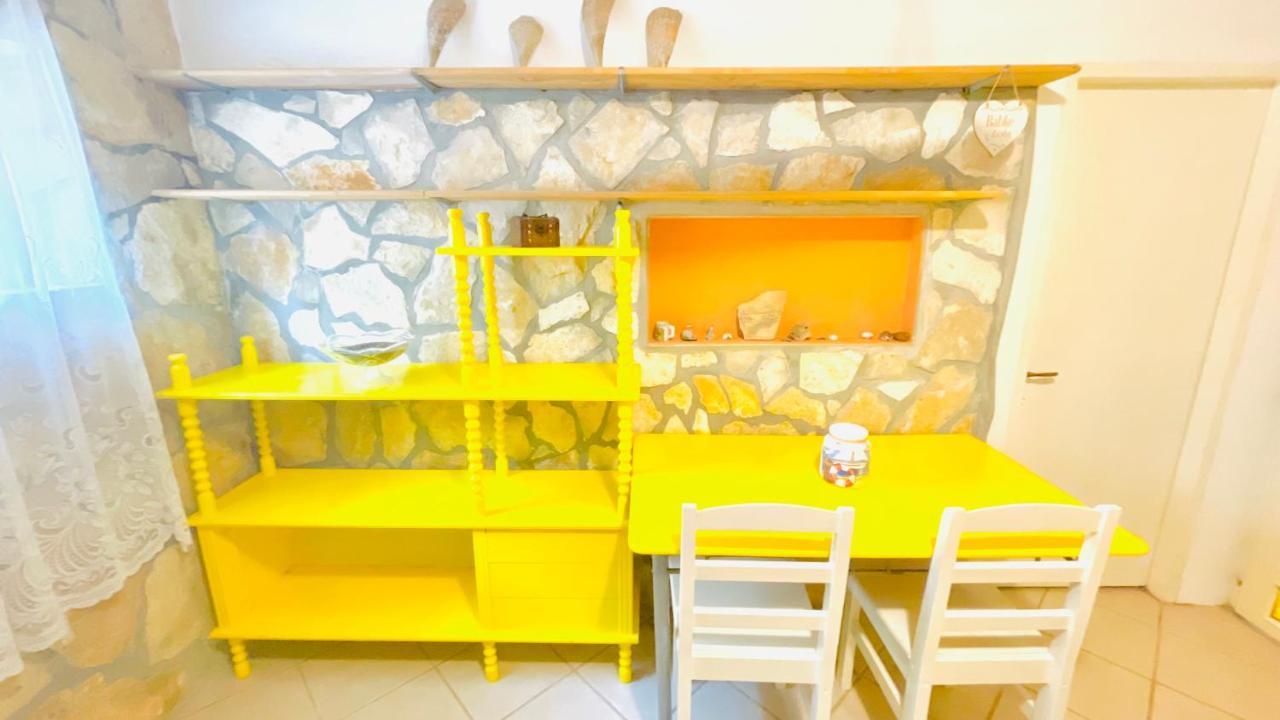Colorful And Happy Apartment Sukosan - With Parking מראה חיצוני תמונה